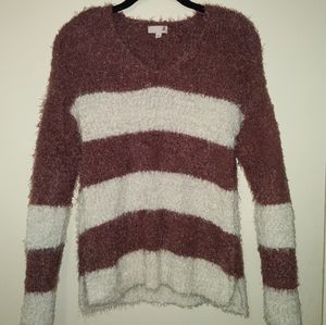 ❤️‍🔥3 for $15 Fuzzy pink and white striped sweater!